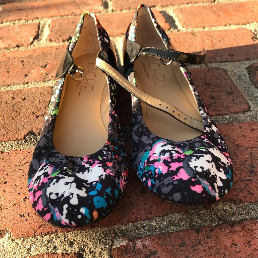 Women’s flat shoes